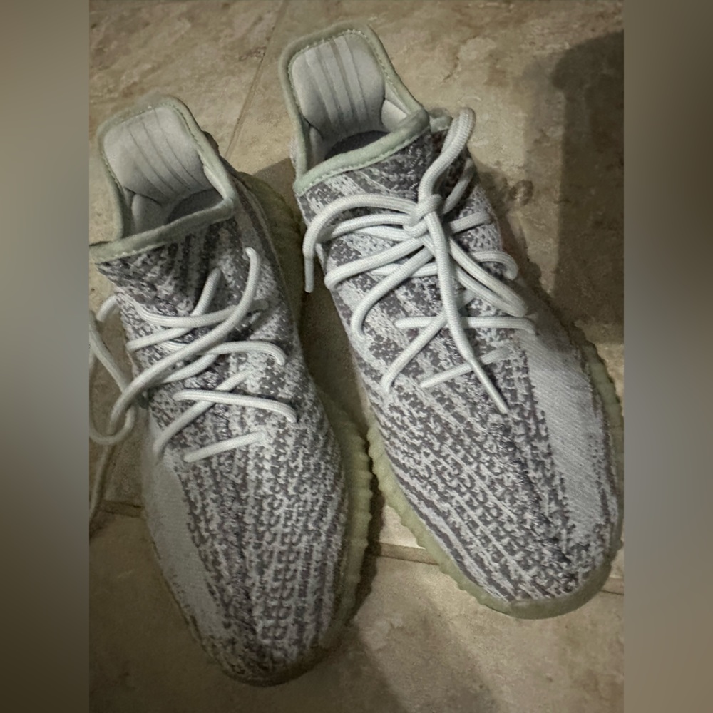 Yeezy sneaker brand new